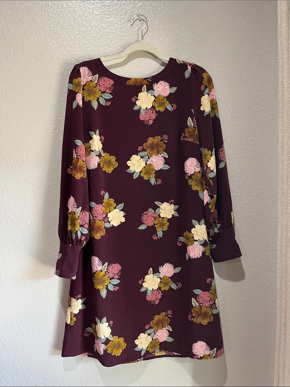 LOFT Burgundy Floral Long Sleeve Dress Sz 12T Lightweight Office Career TC0436